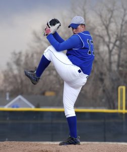 Pitchers and catchers report to begin pre-season training